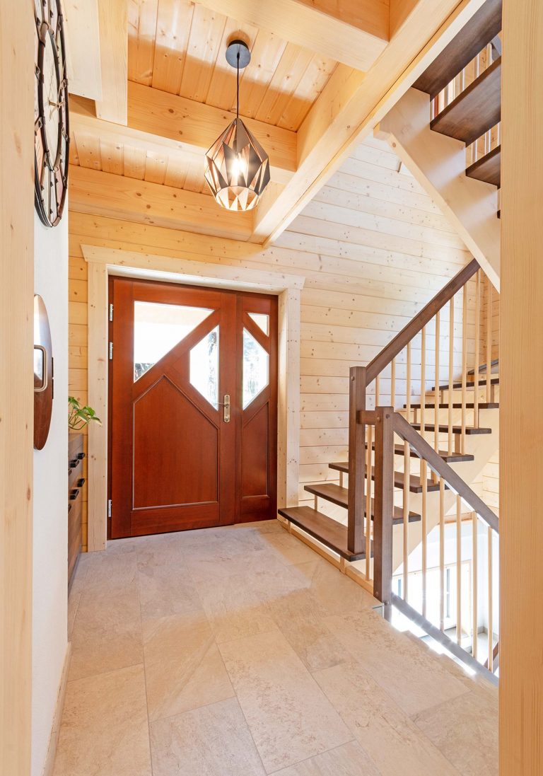 LeonWood-Blockhaus_Villa-Siena_2201F_08_Hausflur_RGB