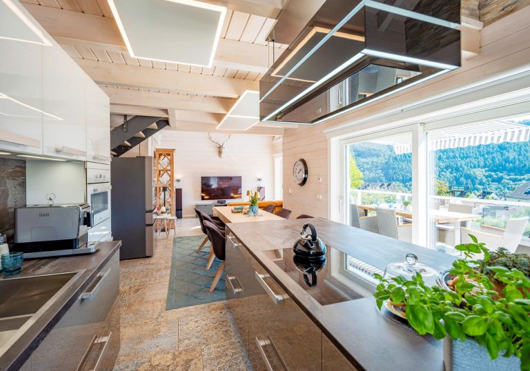 LéonWood_Blockhaus_Vinoverde_I_2310B_06_Kücheninsel_RGB