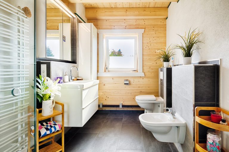 Leonwood_Blockhaus_Great_Canada_1811H_09_Badezimmer_rgb