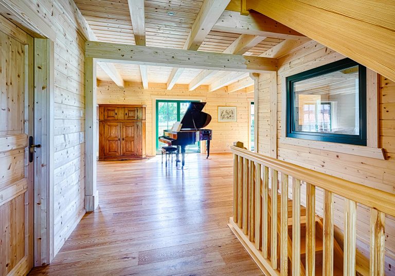 Leonwood_Blockhaus_Vikkinghus_1903SC_10_Flur_rgb