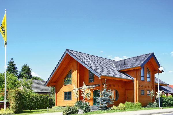 03_LeonGrandis_Haus_Aussenansicht_Maust_rgb