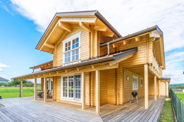 LeonWood-Blockhaus Pannonia_01_rgb