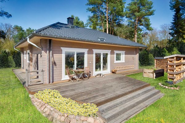 LeonWood-Blockhaus Victoria_01_Aussenansich