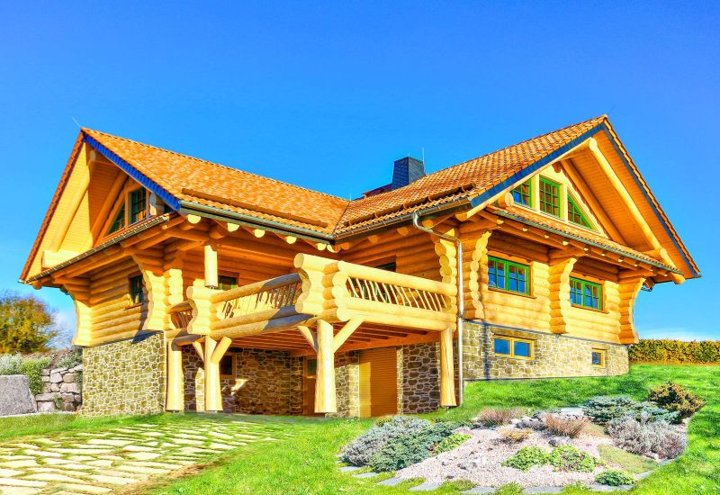 LeonWood-Naturstammhaus_Yukon-Residence_01_rgb