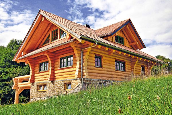 LeonWood-Naturstammhaus_Yukon-Residence_02_rgb