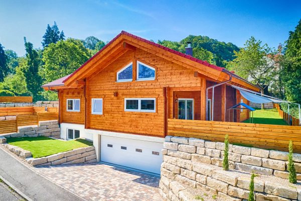 LeonWood_Blockhaus_Enztal_1905R_03_Außenansicht_3_rgb