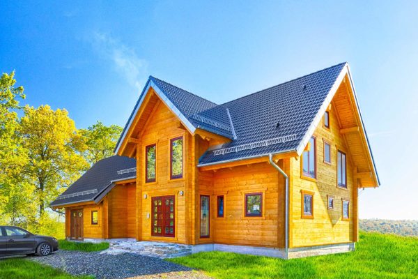 Leonwood_Blockhaus_1710D_Feodora_01_Hauptansicht_rgb