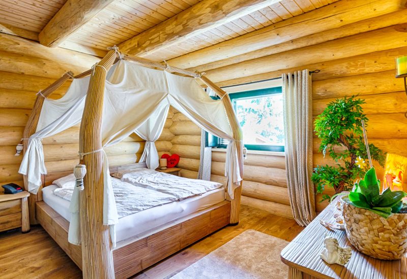 Leonwood_Blockhaus_1810K_08_Schlafzimmer_rgb